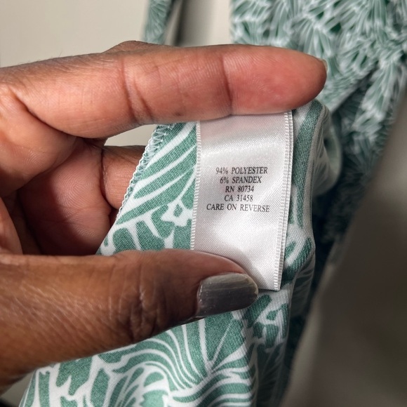 BCBG Maxazria Wrap Green and White Abstract Print Dress with Tie at side size S - Picture 10 of 13